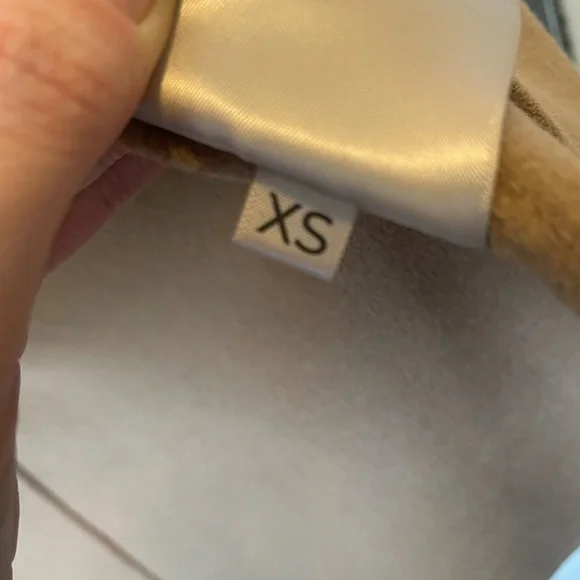 Women's Camel Wool/Cashmere Long Coat - Picture 8 of 8